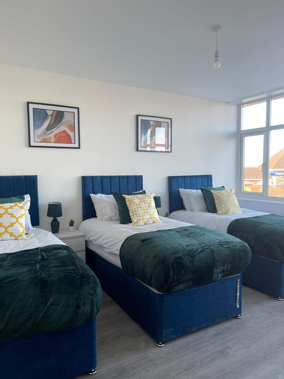 1 Bedroom Apartment - Flitwick - Contractor Friendly - Tourist Ready - Full Kitchen - Wifi - Smart Tv - Sofa Bed - Free Parking - Ideal For Short Or Long Stays Exterior foto